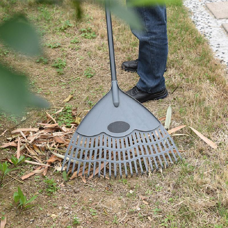 product-1-1 Plastic lawn rake operation(001)