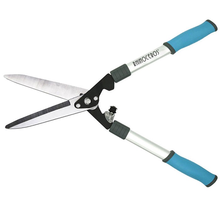 השימוש בכלי גינה - מספרי ענפים גבוהים ומשורי ענפים גבוהים