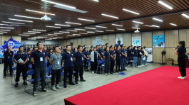 למנהלים בינוניים ובכירים יש הכשרה בתקשורת בקרנף