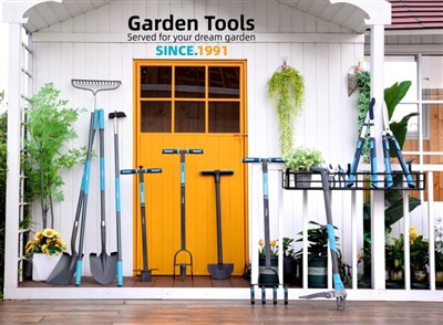 אואזיס הגן של משפחת ג'ונסון חיים מתוקים של צבע, יצירתיות וחיבור